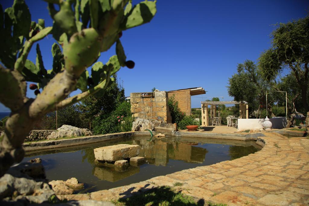 Contrada Borgin Bed and Breakfast Marina Di Pescoluse Exteriör bild
