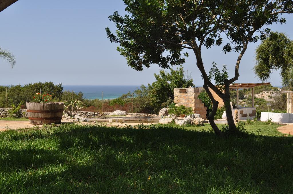 Contrada Borgin Bed and Breakfast Marina Di Pescoluse Exteriör bild